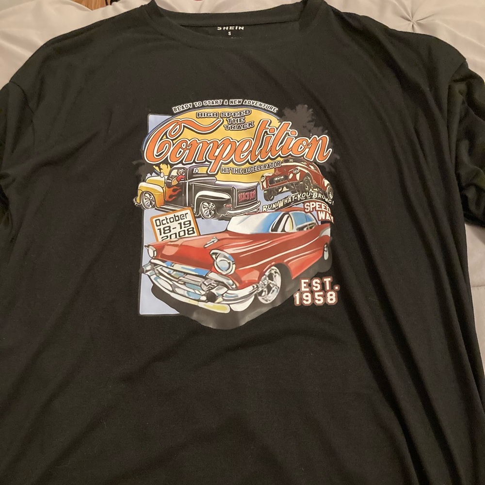 shein size small shirt but is oversized fits like a medium